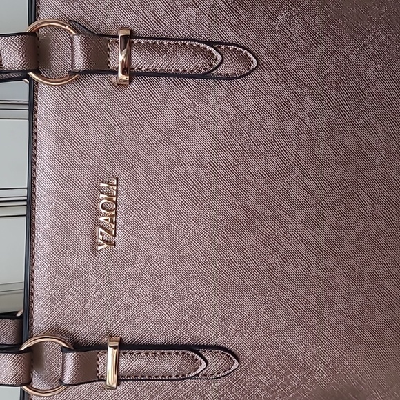 YZAOLL Gold Copper Stand-up Purse - Picture 3 of 14
